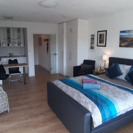 Modern City Apartment With Balcony And Nice Parc View Brema Exterior foto
