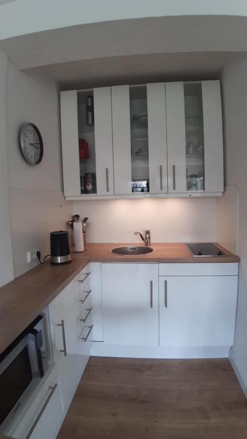 Modern City Apartment With Balcony And Nice Parc View Brema Exterior foto