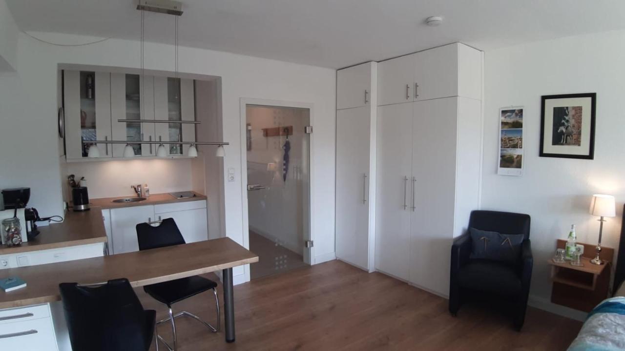 Modern City Apartment With Balcony And Nice Parc View Brema Exterior foto