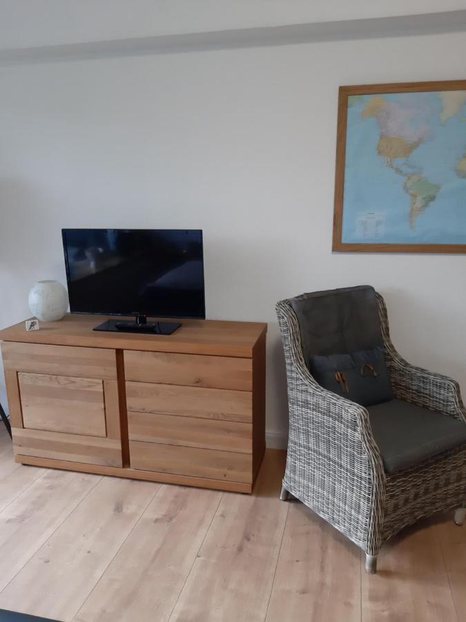 Modern City Apartment With Balcony And Nice Parc View Brema Exterior foto